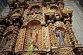 Arequipa (Peru), Jesuit Church of La Compaa Baroque golden altar 